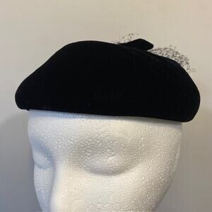 Vintage 50s Black Velvet Pillbox Hat Bow Netting Cocktail Party Retro